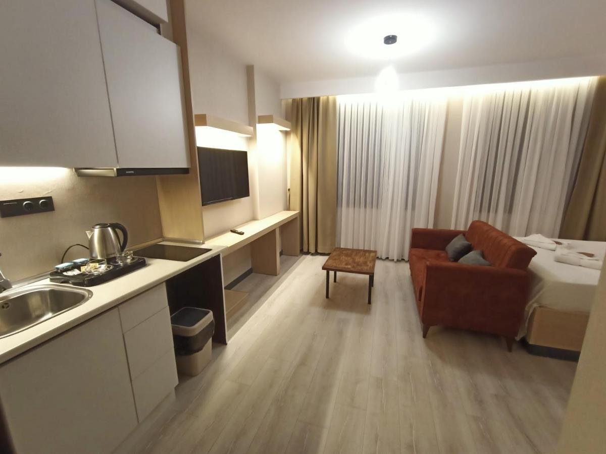 New Falcon Palas Otel Provincia di Provincia di Istanbul Esterno foto