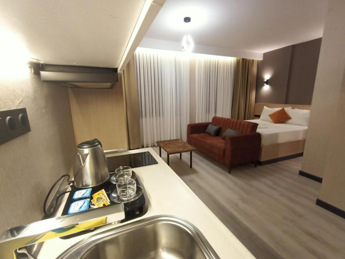 New Falcon Palas Otel Provincia di Provincia di Istanbul Esterno foto