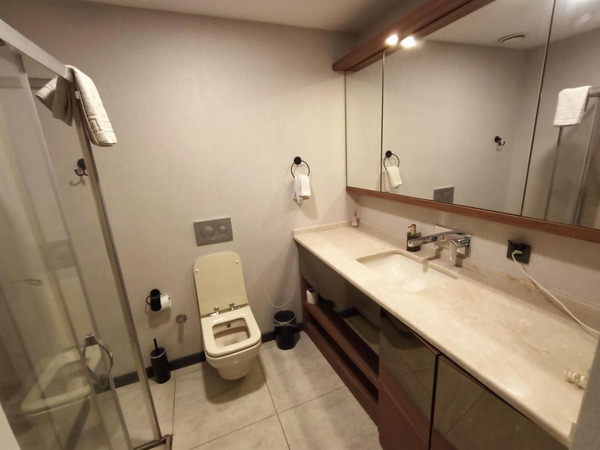 New Falcon Palas Otel Provincia di Provincia di Istanbul Esterno foto