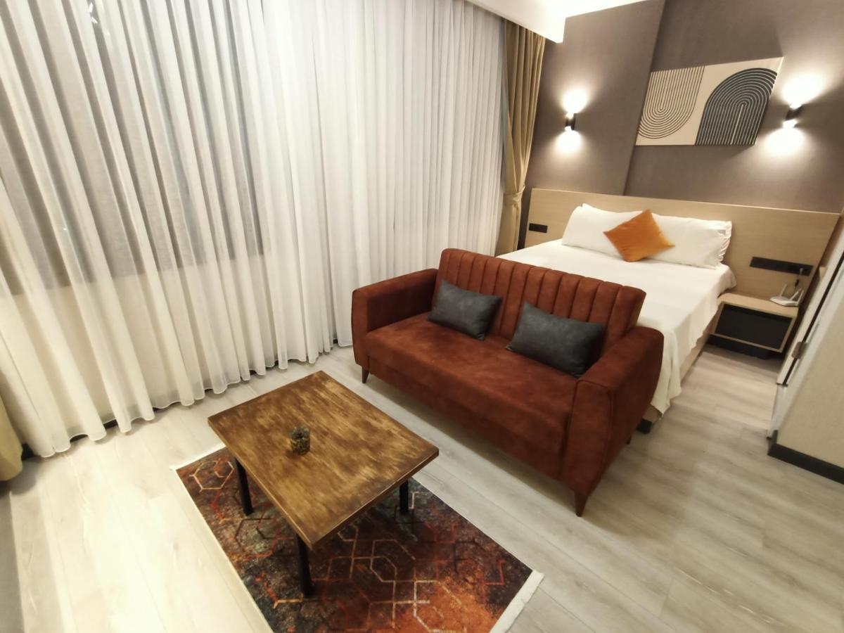 New Falcon Palas Otel Provincia di Provincia di Istanbul Esterno foto
