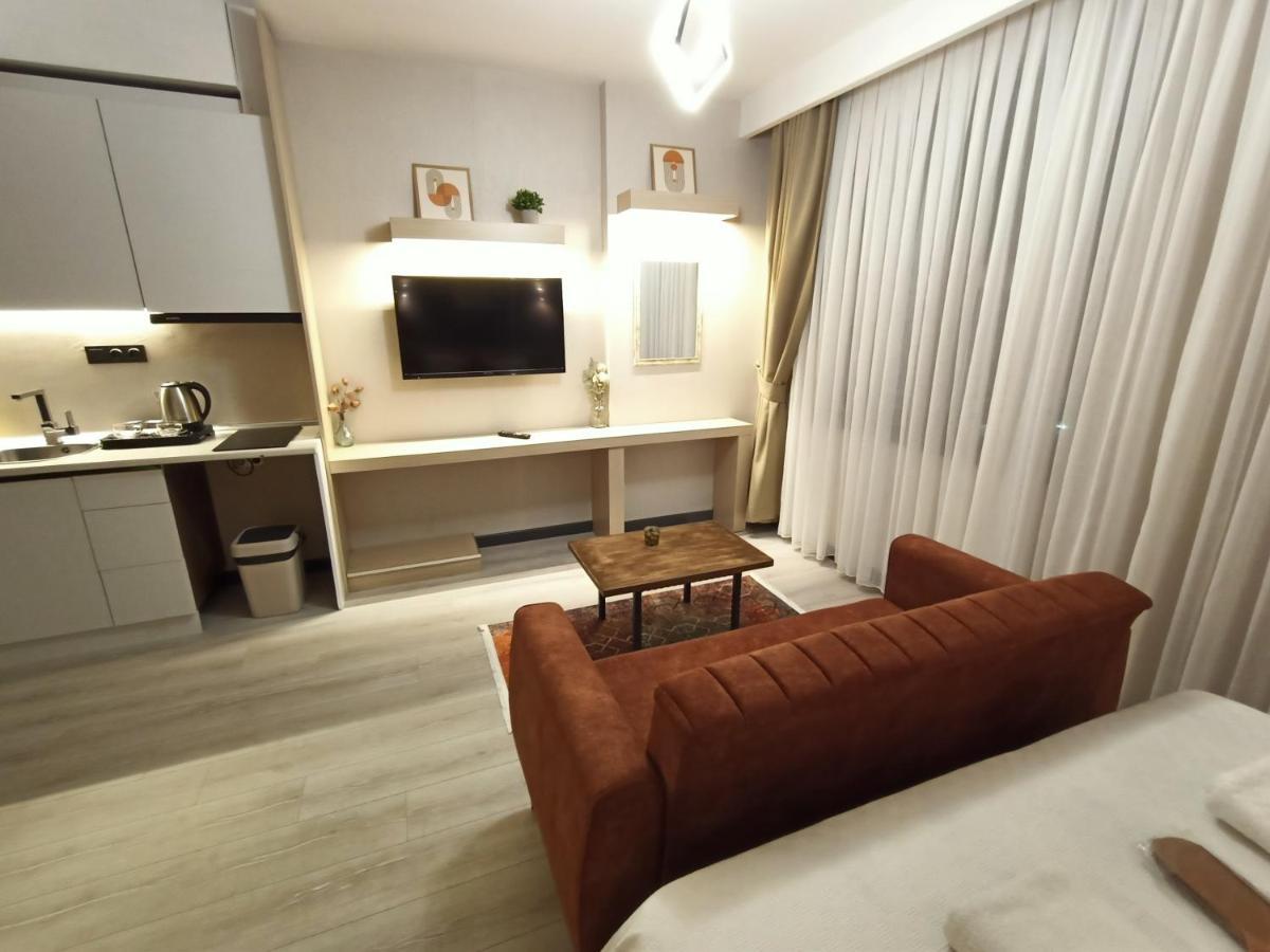 New Falcon Palas Otel Provincia di Provincia di Istanbul Esterno foto